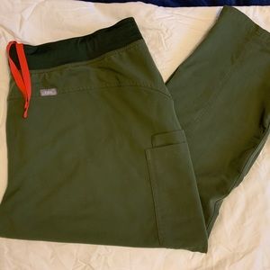 Figs Kade Cargo Scrub Pants Petite Olive Green